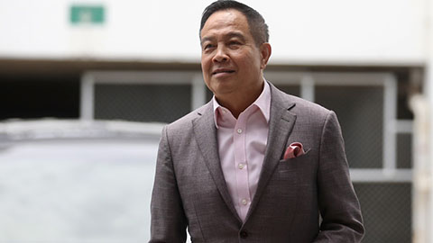 Lo sợ bị FIFA phạt nặng, LĐBĐ Thái Lan không cho phép ông Somyot Poompanmoung từ chức